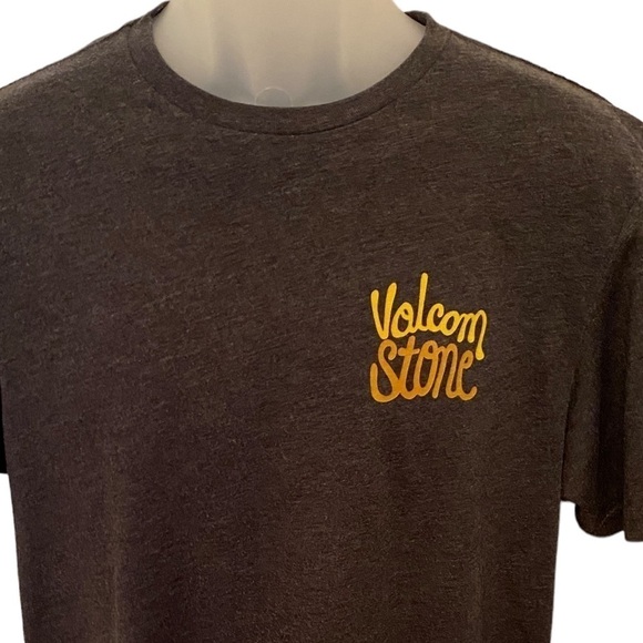 VOLCOM Stone Yellow & Orange Logo Gray Modern Fit Tee Shirt Men M Medium - Picture 1 of 5